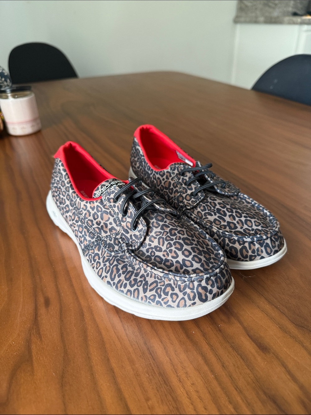 Skechers on the go